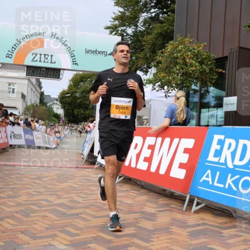 31.08.2025 - 21. Blankeneser Heldenlauf Strokosch-Dieckow http://msf.ph/oto/8693081 31.08.2025 12:37:13 Ziel 5409, 4365 meine-sportfotos.de