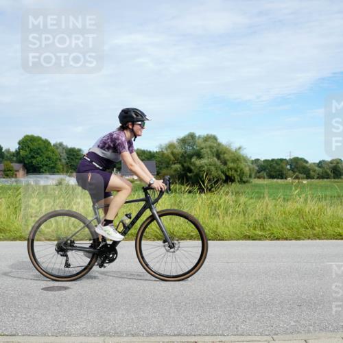 31.08.2025 - Elbe Triathlon Hamburg Michael Burmester http://msf.ph/oto/8693084 31.08.2025 10:57:59 Radfahren 1329, 1351, 1356, 1420, 1441, 1447, 1493, 1495 meine-sportfotos.de