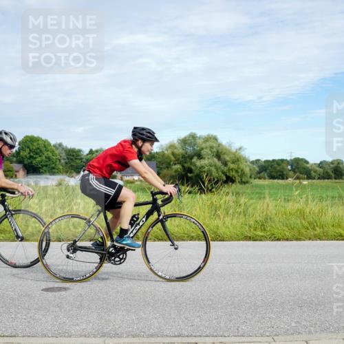 31.08.2025 - Elbe Triathlon Hamburg Michael Burmester http://msf.ph/oto/8693091 31.08.2025 10:58:09 Radfahren 1299, 1353, 1506, 1615 meine-sportfotos.de