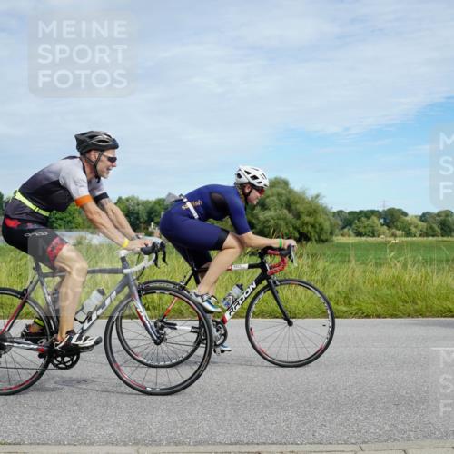 31.08.2025 - Elbe Triathlon Hamburg Michael Burmester http://msf.ph/oto/8693102 31.08.2025 10:58:50 Radfahren 1280, 1327, 1394, 1415, 1459, 1575 meine-sportfotos.de