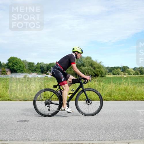 31.08.2025 - Elbe Triathlon Hamburg Michael Burmester http://msf.ph/oto/8693108 31.08.2025 10:58:54 Radfahren 1280, 1327, 1387, 1394, 1575 meine-sportfotos.de