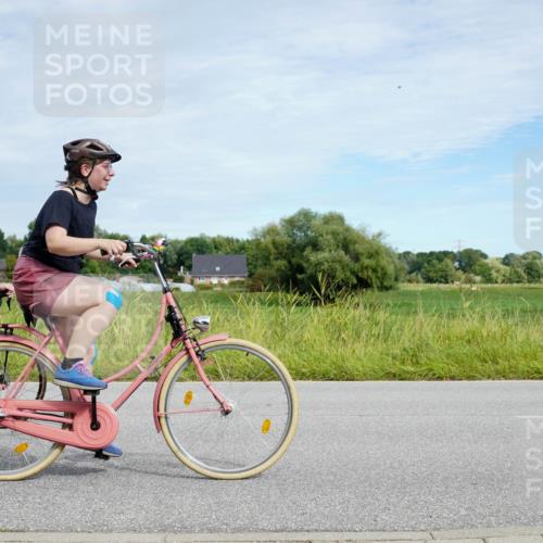 31.08.2025 - Elbe Triathlon Hamburg Michael Burmester http://msf.ph/oto/8693111 31.08.2025 10:59:07 Radfahren 1261, 1303, 1349, 1369 meine-sportfotos.de