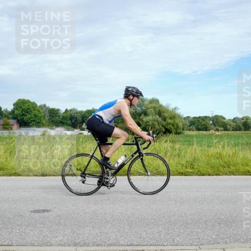 31.08.2025 - Elbe Triathlon Hamburg Michael Burmester http://msf.ph/oto/8693127 31.08.2025 10:59:54 Radfahren 1252, 1368, 1426 meine-sportfotos.de