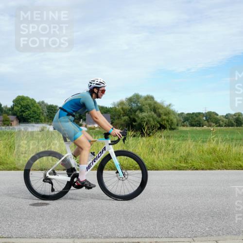 31.08.2025 - Elbe Triathlon Hamburg Michael Burmester http://msf.ph/oto/8693130 31.08.2025 10:59:58 Radfahren 1252, 1368, 1426 meine-sportfotos.de