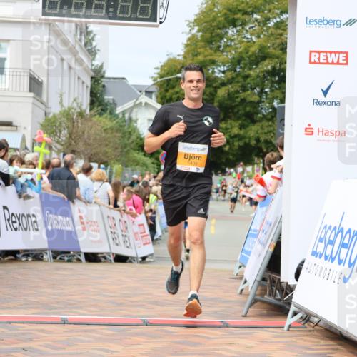31.08.2025 - 21. Blankeneser Heldenlauf Strokosch-Dieckow http://msf.ph/oto/8693136 31.08.2025 12:37:11 Ziel 5409, 4365 meine-sportfotos.de