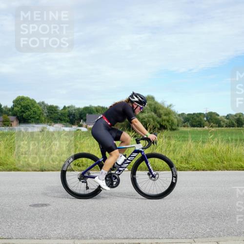 31.08.2025 - Elbe Triathlon Hamburg Michael Burmester http://msf.ph/oto/8693139 31.08.2025 11:00:16 Radfahren 1283, 1322, 1347, 1402, 1594 meine-sportfotos.de