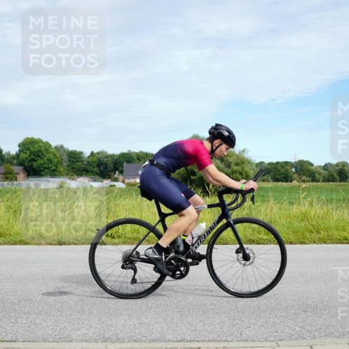 31.08.2025 - Elbe Triathlon Hamburg Michael Burmester http://msf.ph/oto/8693143 31.08.2025 11:00:24 Radfahren 1322, 1338, 1604 meine-sportfotos.de
