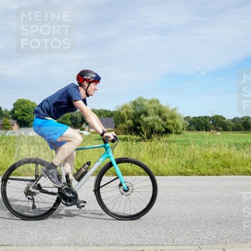 31.08.2025 - Elbe Triathlon Hamburg Michael Burmester http://msf.ph/oto/8693155 31.08.2025 11:01:06 Radfahren 1245, 1259, 1397, 1609 meine-sportfotos.de