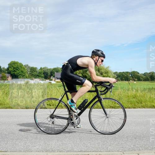 31.08.2025 - Elbe Triathlon Hamburg Michael Burmester http://msf.ph/oto/8693157 31.08.2025 11:01:08 Radfahren 1245, 1259, 1359, 1397, 1609 meine-sportfotos.de