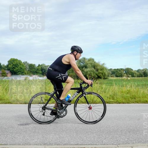 31.08.2025 - Elbe Triathlon Hamburg Michael Burmester http://msf.ph/oto/8693182 31.08.2025 11:01:51 Radfahren 1248, 1314, 1317, 1455 meine-sportfotos.de