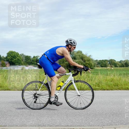 31.08.2025 - Elbe Triathlon Hamburg Michael Burmester http://msf.ph/oto/8693183 31.08.2025 11:01:56 Radfahren 1314, 1453, 1580 meine-sportfotos.de