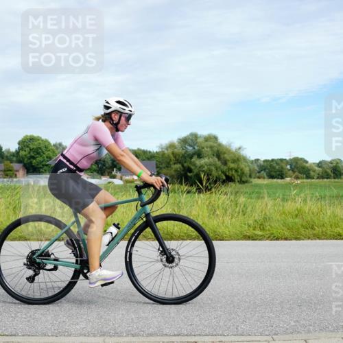 31.08.2025 - Elbe Triathlon Hamburg Michael Burmester http://msf.ph/oto/8693192 31.08.2025 11:02:17 Radfahren 1523, 1530, 1567 meine-sportfotos.de