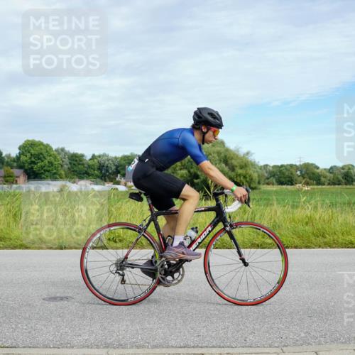 31.08.2025 - Elbe Triathlon Hamburg Michael Burmester http://msf.ph/oto/8693197 31.08.2025 11:02:32 Radfahren 1464, 1592 meine-sportfotos.de