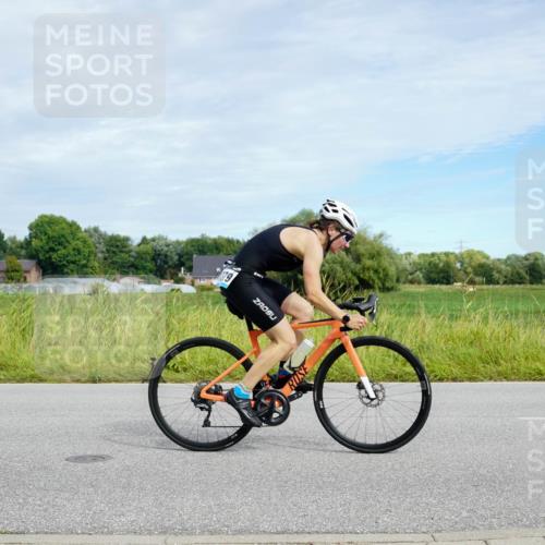 31.08.2025 - Elbe Triathlon Hamburg Michael Burmester http://msf.ph/oto/8693204 31.08.2025 11:02:50 Radfahren 1379 meine-sportfotos.de