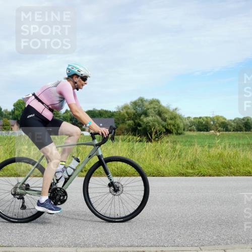 31.08.2025 - Elbe Triathlon Hamburg Michael Burmester http://msf.ph/oto/8693205 31.08.2025 11:02:57 Radfahren 1499, 1597 meine-sportfotos.de