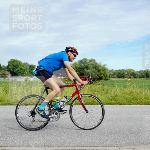 31.08.2025 - Elbe Triathlon Hamburg Michael Burmester http://msf.ph/oto/8693211 31.08.2025 11:03:09 Radfahren 1263, 1270, 1334, 1613 meine-sportfotos.de