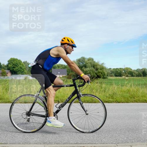 31.08.2025 - Elbe Triathlon Hamburg Michael Burmester http://msf.ph/oto/8693212 31.08.2025 11:03:10 Radfahren 1263, 1270, 1334, 1564, 1613 meine-sportfotos.de
