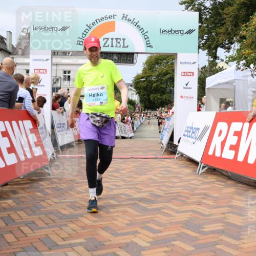31.08.2025 - 21. Blankeneser Heldenlauf Strokosch-Dieckow http://msf.ph/oto/8693225 31.08.2025 12:37:04 Ziel 5267, 5501, 4153, 4365 meine-sportfotos.de