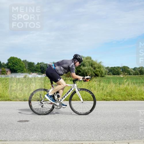 31.08.2025 - Elbe Triathlon Hamburg Michael Burmester http://msf.ph/oto/8693229 31.08.2025 11:03:56 Radfahren 1311, 1320, 1536 meine-sportfotos.de