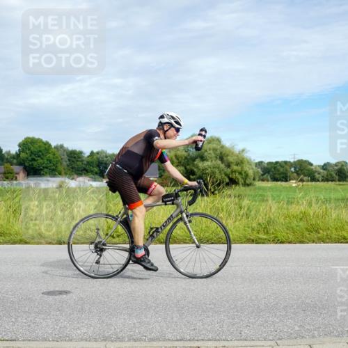 31.08.2025 - Elbe Triathlon Hamburg Michael Burmester http://msf.ph/oto/8693236 31.08.2025 11:04:12 Radfahren 782, 1267, 1302, 1316, 1553, 1571 meine-sportfotos.de