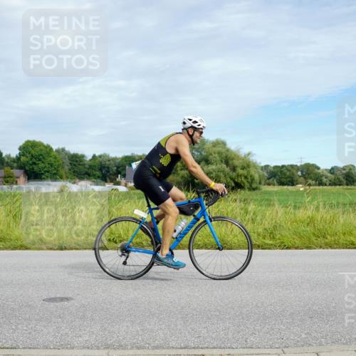 31.08.2025 - Elbe Triathlon Hamburg Michael Burmester http://msf.ph/oto/8693240 31.08.2025 11:04:18 Radfahren 782, 1302, 1339, 1553 meine-sportfotos.de
