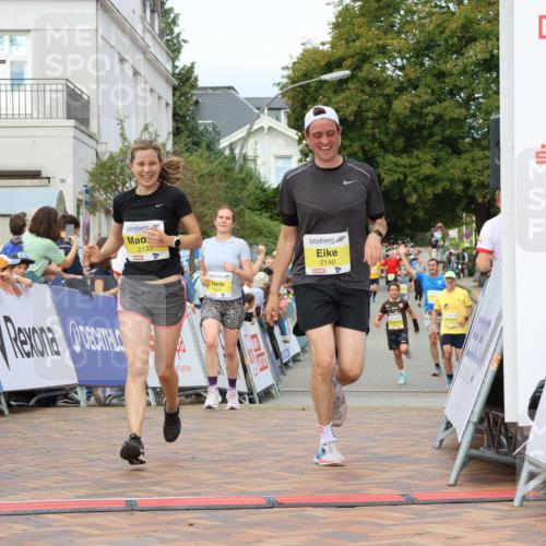 31.08.2025 - 21. Blankeneser Heldenlauf Strokosch-Dieckow http://msf.ph/oto/8693252 31.08.2025 10:28:15 Ziel 2348, 2140, 2133, 2625, 2088 meine-sportfotos.de