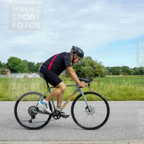 31.08.2025 - Elbe Triathlon Hamburg Michael Burmester http://msf.ph/oto/8693255 31.08.2025 11:04:56 Radfahren 1276, 1342, 1456, 1496 meine-sportfotos.de