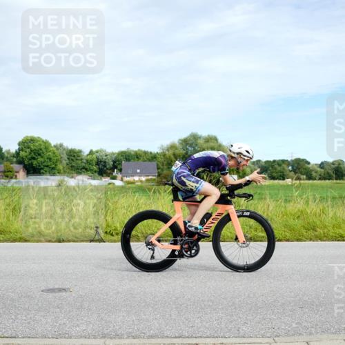 31.08.2025 - Elbe Triathlon Hamburg Michael Burmester http://msf.ph/oto/8693267 31.08.2025 11:05:19 Radfahren 1418, 1446, 1488, 1527, 1532, 1573, 1587 meine-sportfotos.de