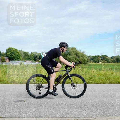 31.08.2025 - Elbe Triathlon Hamburg Michael Burmester http://msf.ph/oto/8693268 31.08.2025 11:05:20 Radfahren 1418, 1446, 1488, 1527, 1532, 1573, 1581 meine-sportfotos.de