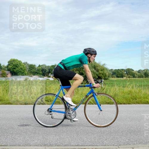 31.08.2025 - Elbe Triathlon Hamburg Michael Burmester http://msf.ph/oto/8693286 31.08.2025 11:06:29 Radfahren 1257, 1354, 1376, 1479, 1590 meine-sportfotos.de