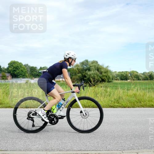 31.08.2025 - Elbe Triathlon Hamburg Michael Burmester http://msf.ph/oto/8693309 31.08.2025 11:07:29 Radfahren 1294, 1554, 1611 meine-sportfotos.de
