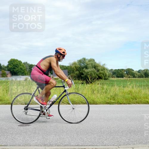 31.08.2025 - Elbe Triathlon Hamburg Michael Burmester http://msf.ph/oto/8693335 31.08.2025 11:08:47 Radfahren 1290, 1538, 1563 meine-sportfotos.de