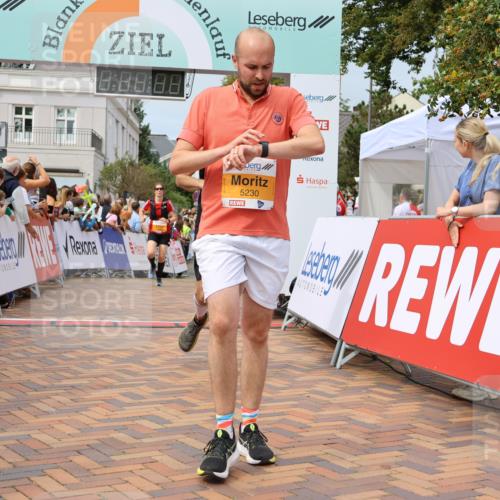 31.08.2025 - 21. Blankeneser Heldenlauf Strokosch-Dieckow http://msf.ph/oto/8693356 31.08.2025 12:36:46 Ziel 5230, 5045, 4245, 4033 meine-sportfotos.de