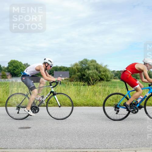 31.08.2025 - Elbe Triathlon Hamburg Michael Burmester http://msf.ph/oto/8693357 31.08.2025 11:09:55 Radfahren 1421, 1436, 1599, 1607 meine-sportfotos.de
