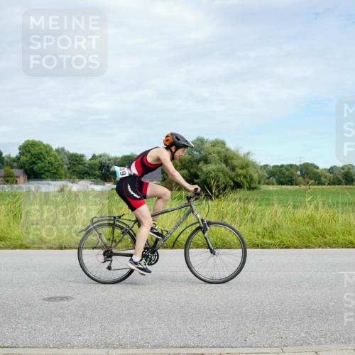 31.08.2025 - Elbe Triathlon Hamburg Michael Burmester http://msf.ph/oto/8693361 31.08.2025 11:10:10 Radfahren 1398, 1437, 1449 meine-sportfotos.de