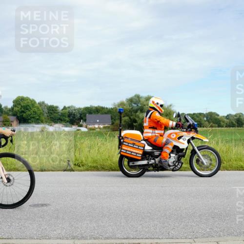 31.08.2025 - Elbe Triathlon Hamburg Michael Burmester http://msf.ph/oto/8693367 31.08.2025 11:10:21 Radfahren 1411, 1416, 1422, 1484, 1601 meine-sportfotos.de