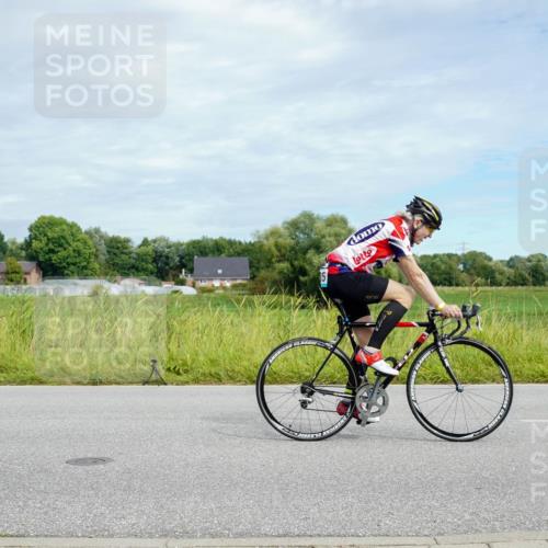 31.08.2025 - Elbe Triathlon Hamburg Michael Burmester http://msf.ph/oto/8693380 31.08.2025 11:10:37 Radfahren 1335, 1367, 1382, 1388, 1393, 1396, 1550 meine-sportfotos.de