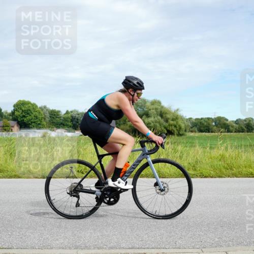 31.08.2025 - Elbe Triathlon Hamburg Michael Burmester http://msf.ph/oto/8693381 31.08.2025 11:10:37 Radfahren 1335, 1367, 1382, 1388, 1393, 1396, 1550 meine-sportfotos.de