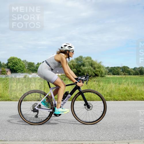 31.08.2025 - Elbe Triathlon Hamburg Michael Burmester http://msf.ph/oto/8693390 31.08.2025 11:10:58 Radfahren 1380 meine-sportfotos.de