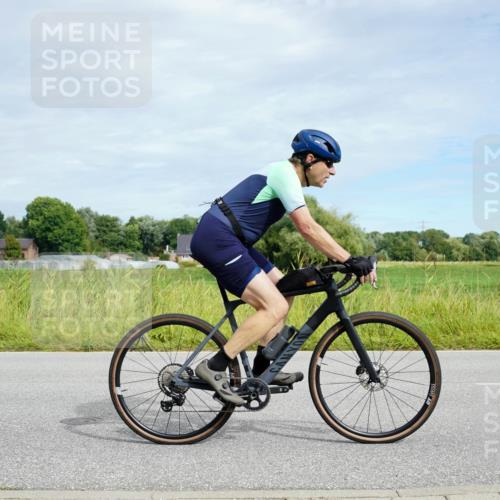 31.08.2025 - Elbe Triathlon Hamburg Michael Burmester http://msf.ph/oto/8693393 31.08.2025 11:11:11 Radfahren 1309, 1386, 1498, 1555 meine-sportfotos.de