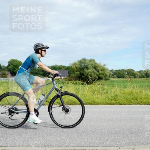 31.08.2025 - Elbe Triathlon Hamburg Michael Burmester http://msf.ph/oto/8693403 31.08.2025 11:11:29 Radfahren 1525, 1537 meine-sportfotos.de