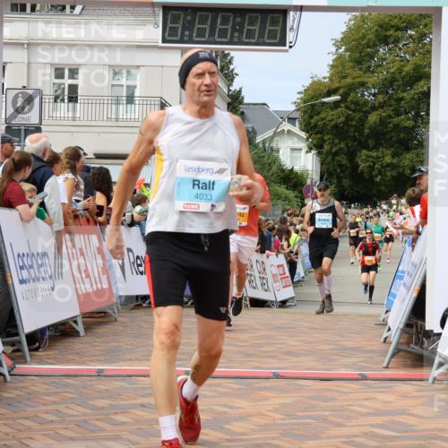 31.08.2025 - 21. Blankeneser Heldenlauf Strokosch-Dieckow http://msf.ph/oto/8693413 31.08.2025 12:36:42 Ziel 5230, 5437, 4245, 4033 meine-sportfotos.de