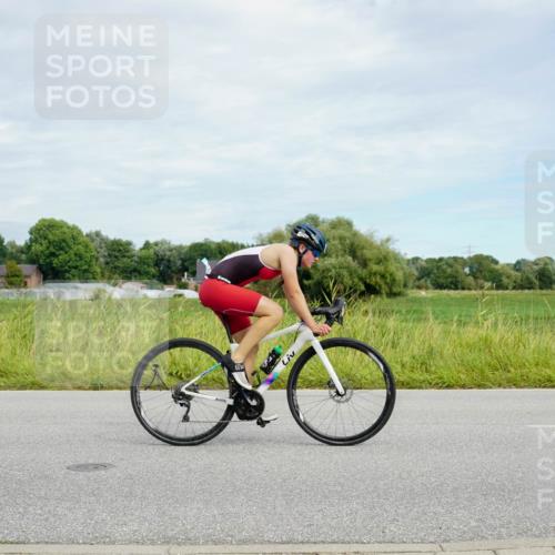 31.08.2025 - Elbe Triathlon Hamburg Michael Burmester http://msf.ph/oto/8693423 31.08.2025 11:12:33 Radfahren 1395, 1409, 1430, 1517, 1614 meine-sportfotos.de