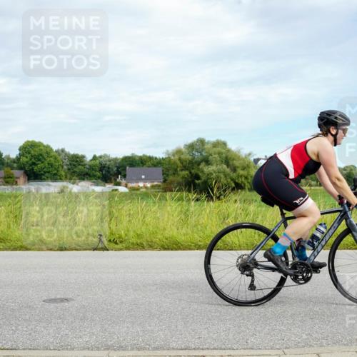31.08.2025 - Elbe Triathlon Hamburg Michael Burmester http://msf.ph/oto/8693424 31.08.2025 11:12:34 Radfahren 1395, 1409, 1430, 1517, 1614 meine-sportfotos.de
