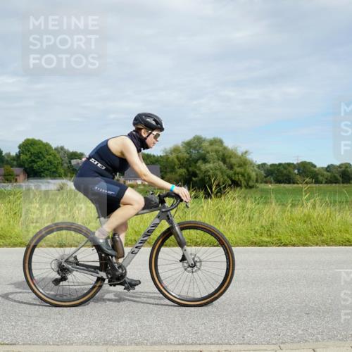 31.08.2025 - Elbe Triathlon Hamburg Michael Burmester http://msf.ph/oto/8693436 31.08.2025 11:13:30 Radfahren 1366 meine-sportfotos.de