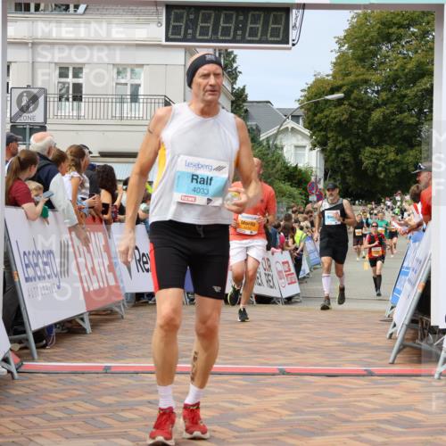 31.08.2025 - 21. Blankeneser Heldenlauf Strokosch-Dieckow http://msf.ph/oto/8693437 31.08.2025 12:36:42 Ziel 5230, 5437, 4245, 4033 meine-sportfotos.de