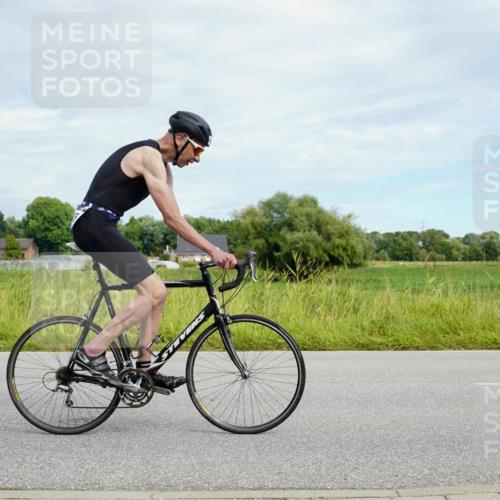 31.08.2025 - Elbe Triathlon Hamburg Michael Burmester http://msf.ph/oto/8693470 31.08.2025 11:14:55 Radfahren 1345, 1475, 1594 meine-sportfotos.de