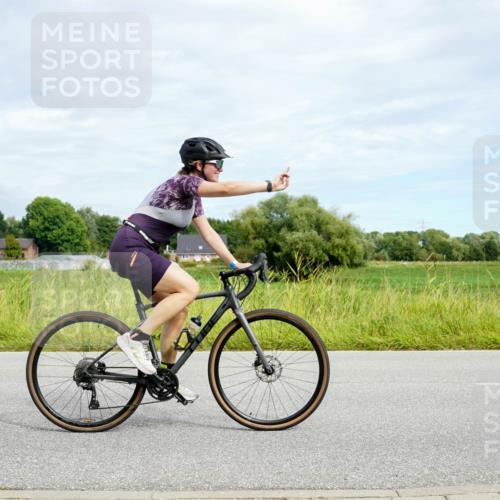 31.08.2025 - Elbe Triathlon Hamburg Michael Burmester http://msf.ph/oto/8693482 31.08.2025 11:15:46 Radfahren 1414, 1420, 1506 meine-sportfotos.de