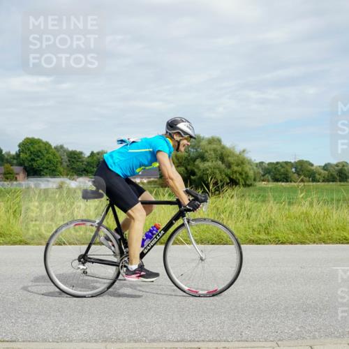 31.08.2025 - Elbe Triathlon Hamburg Michael Burmester http://msf.ph/oto/8693488 31.08.2025 11:16:10 Radfahren 1497 meine-sportfotos.de