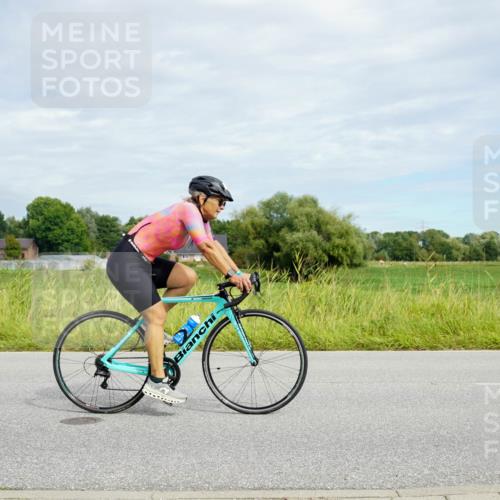 31.08.2025 - Elbe Triathlon Hamburg Michael Burmester http://msf.ph/oto/8693490 31.08.2025 11:16:22 Radfahren 1387, 1495, 1503 meine-sportfotos.de